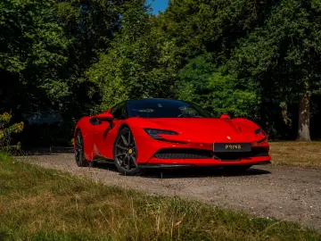FERRARI SF90 Stradale 4.0 V8   Warranty 09-2027   Full c