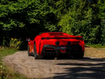 FERRARI SF90 Stradale 4.0 V8   Warranty 09-2027   Full c