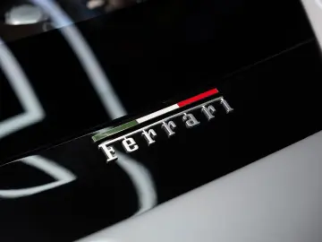 FERRARI F8 Tributo Coupé DCT