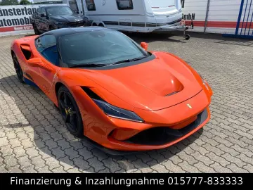 FERRARI F8 Tributo Tailor Made Garantie Capristo