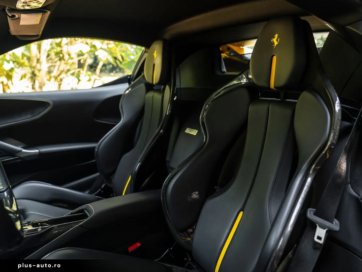 FERRARI SF90 Stradale 4.0 V8   Full carbon   Giallo Trip
