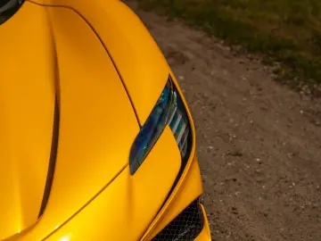 FERRARI SF90 Stradale 4.0 V8   Full carbon   Giallo Trip