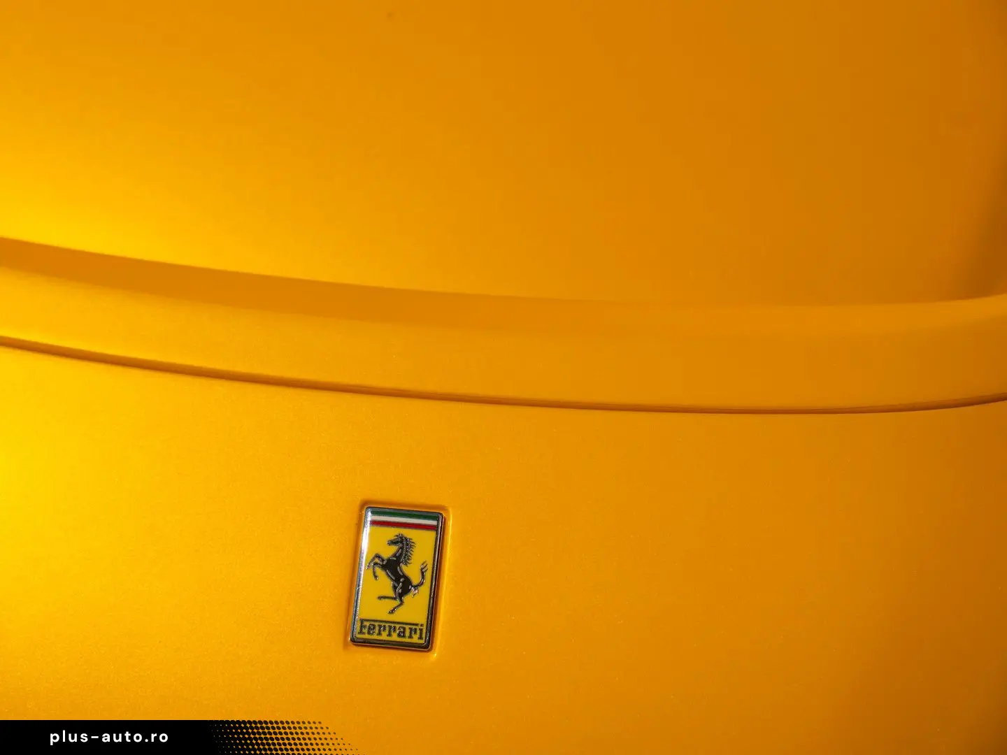 FERRARI SF90 Stradale 4.0 V8   Full carbon   Giallo Trip