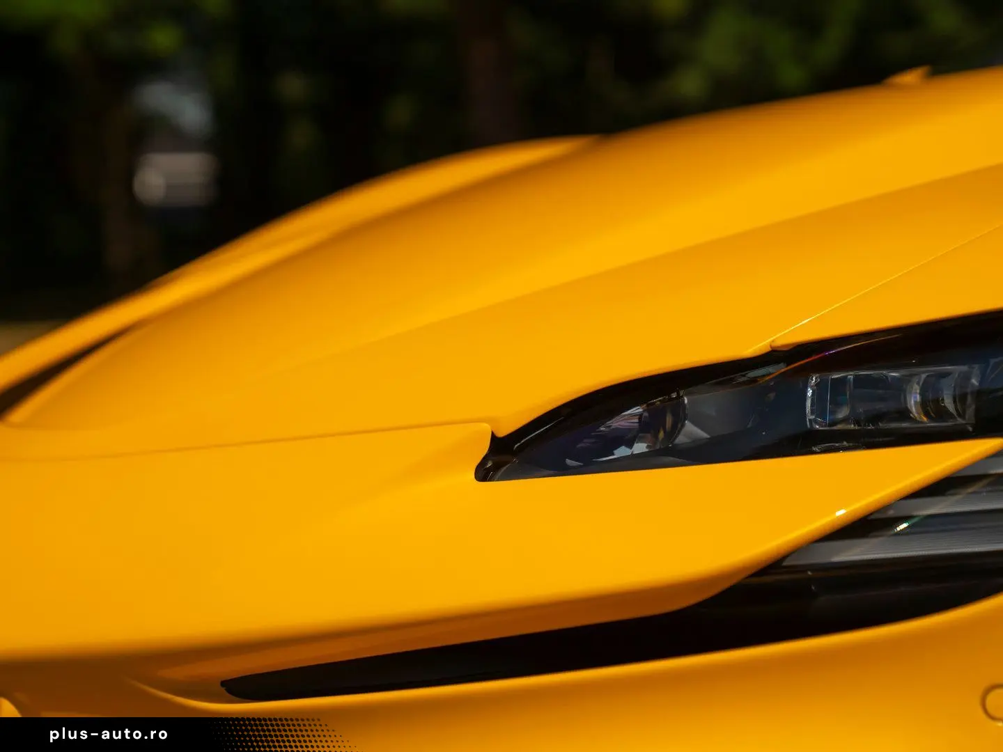 FERRARI SF90 Stradale 4.0 V8   Full carbon   Giallo Trip