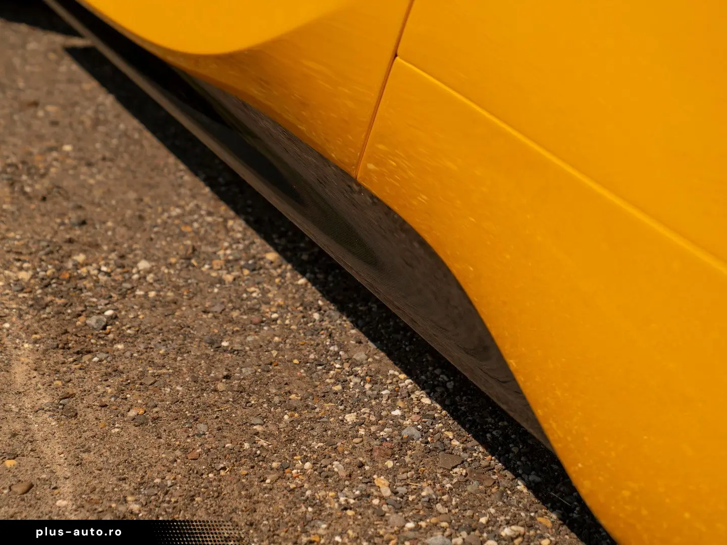 FERRARI SF90 Stradale 4.0 V8   Full carbon   Giallo Trip