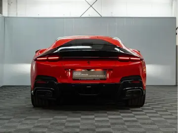 FERRARI 12Cilindri coupé