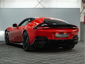 FERRARI 12Cilindri coupé