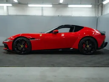 FERRARI 12Cilindri coupé