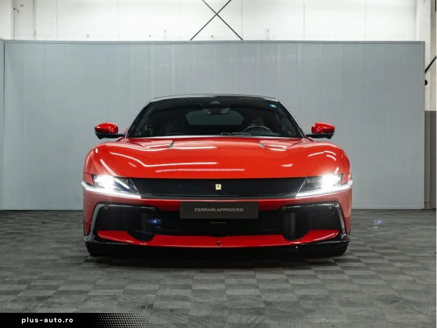 FERRARI 12Cilindri coupé