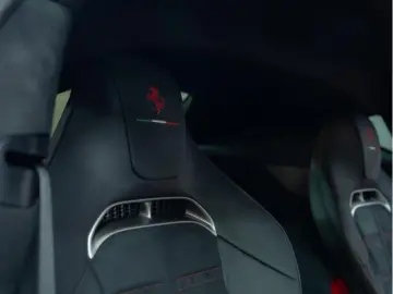 FERRARI 12Cilindri coupé