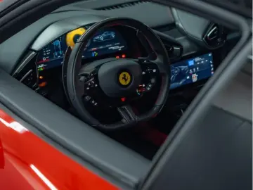 FERRARI 12Cilindri coupé