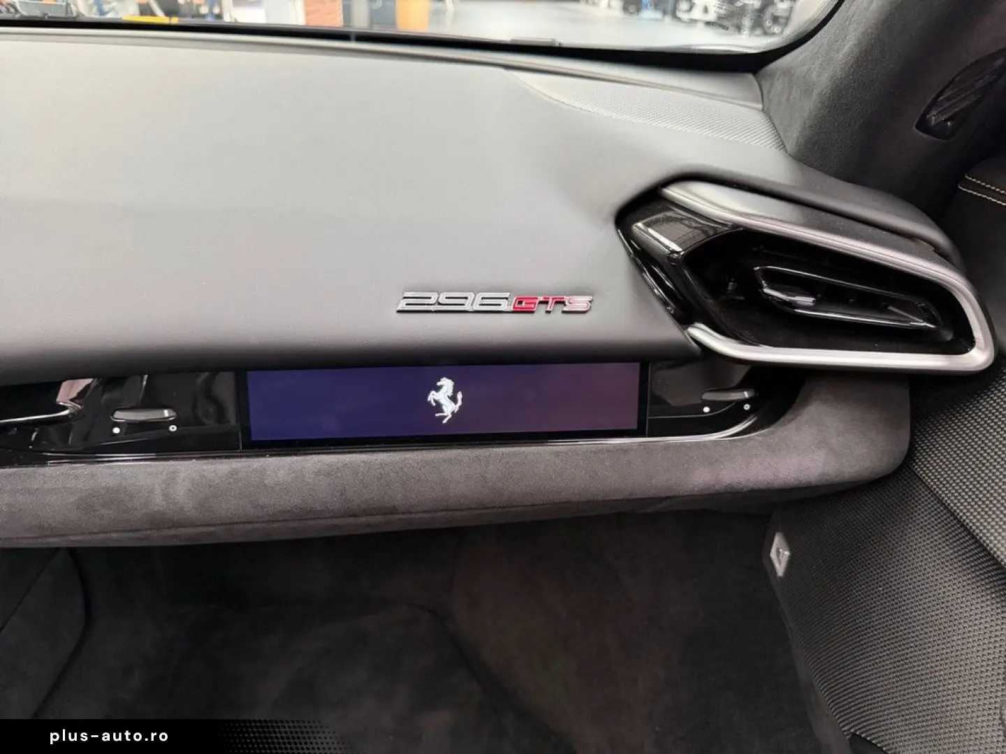 FERRARI 296 GTS Assetto Fiorano Viola Hong Kong Dream Li