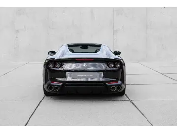 FERRARI 812 GTS  Lift Carbon LED Racingsitze JBL PPF