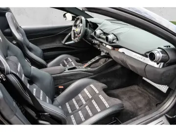 FERRARI 812 GTS  Lift Carbon LED Racingsitze JBL PPF