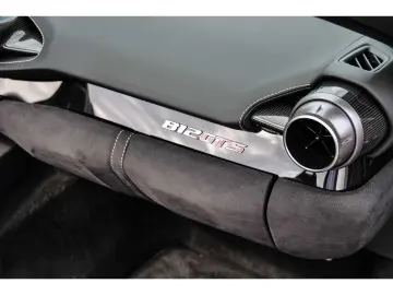 FERRARI 812 GTS  Lift Carbon LED Racingsitze JBL PPF