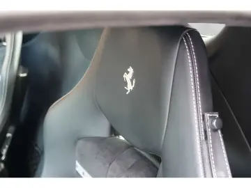 FERRARI 812 GTS  Lift Carbon LED Racingsitze JBL PPF