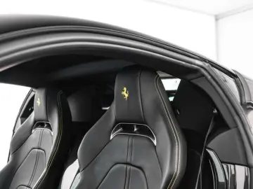 FERRARI Ferrari SF90 Stradale