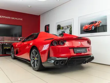 FERRARI 812 6.5 V12 GTS DCT F1