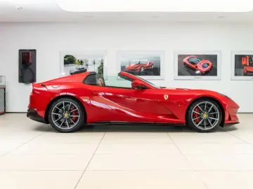 FERRARI 812 6.5 V12 GTS DCT F1