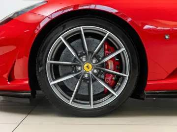 FERRARI 812 6.5 V12 GTS DCT F1