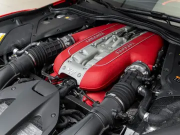 FERRARI 812 6.5 V12 GTS DCT F1