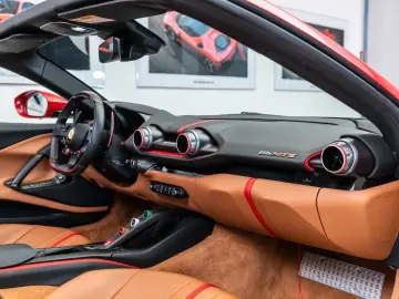 FERRARI 812 6.5 V12 GTS DCT F1