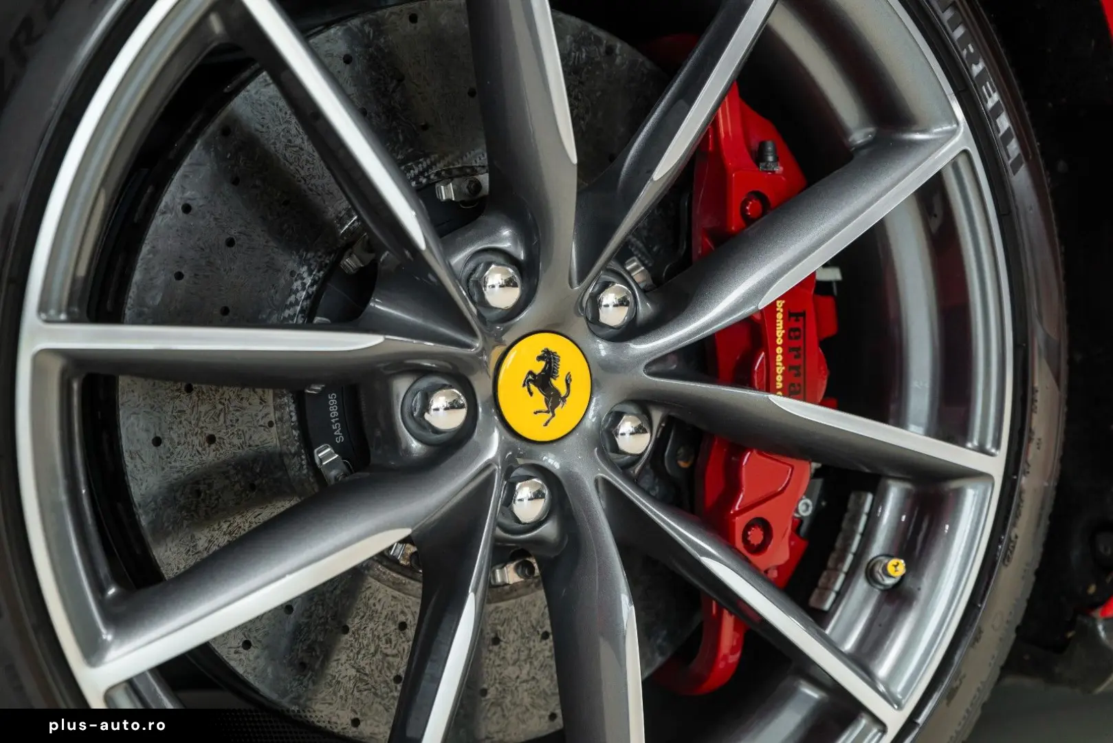 FERRARI 812 6.5 V12 GTS DCT F1