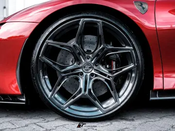 FERRARI SF90 Full CARBON PPF 1Hand nur 300000 euro netto