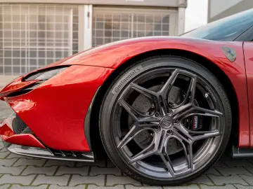 FERRARI SF90 Full CARBON PPF 1Hand nur 300000 euro netto