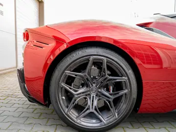 FERRARI SF90 Full CARBON PPF 1Hand nur 300000 euro netto
