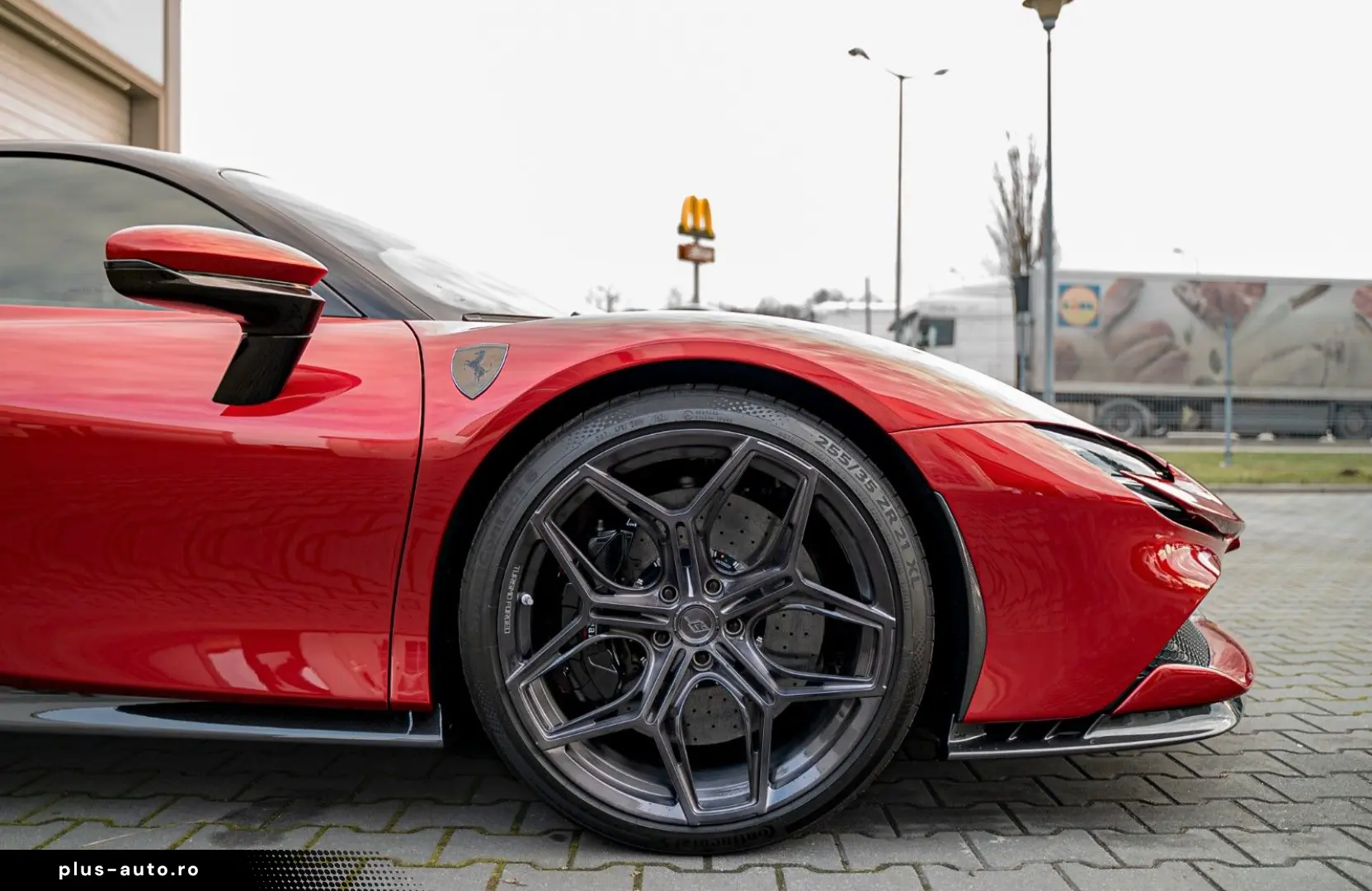 FERRARI SF90 Full CARBON PPF 1Hand nur 300000 euro netto