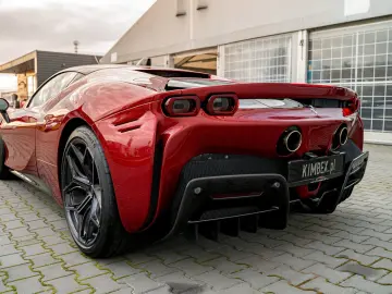 FERRARI SF90 Full CARBON PPF 1Hand nur 300000 euro netto