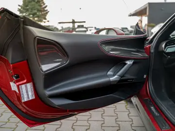 FERRARI SF90 Full CARBON PPF 1Hand nur 300000 euro netto