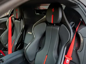 FERRARI SF90 Full CARBON PPF 1Hand nur 300000 euro netto