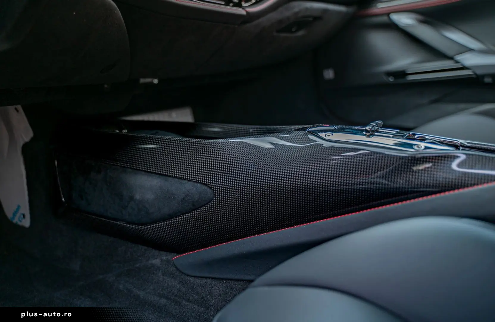 FERRARI SF90 Full CARBON PPF 1Hand nur 300000 euro netto