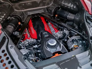 FERRARI SF90 Full CARBON PPF 1Hand nur 300000 euro netto