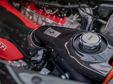 FERRARI SF90 Full CARBON PPF 1Hand nur 300000 euro netto