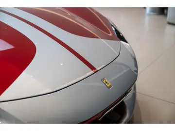 FERRARI 296 gtb 3.0 V6 830 GTB