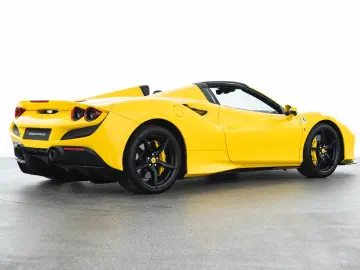FERRARI F8 Spider FERRARI SINGEN