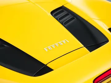FERRARI F8 Spider FERRARI SINGEN