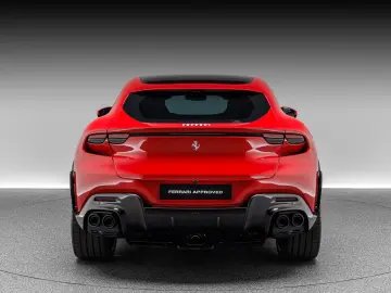 FERRARI Purosangue