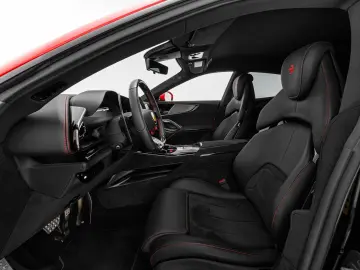 FERRARI Purosangue