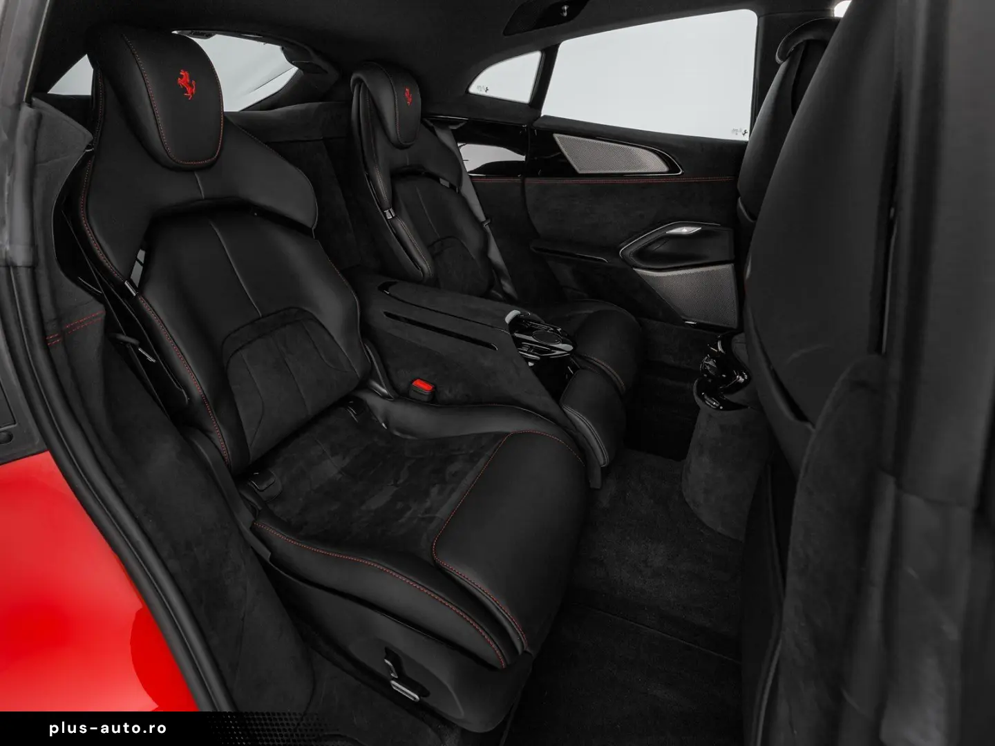 FERRARI Purosangue
