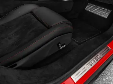 FERRARI Purosangue