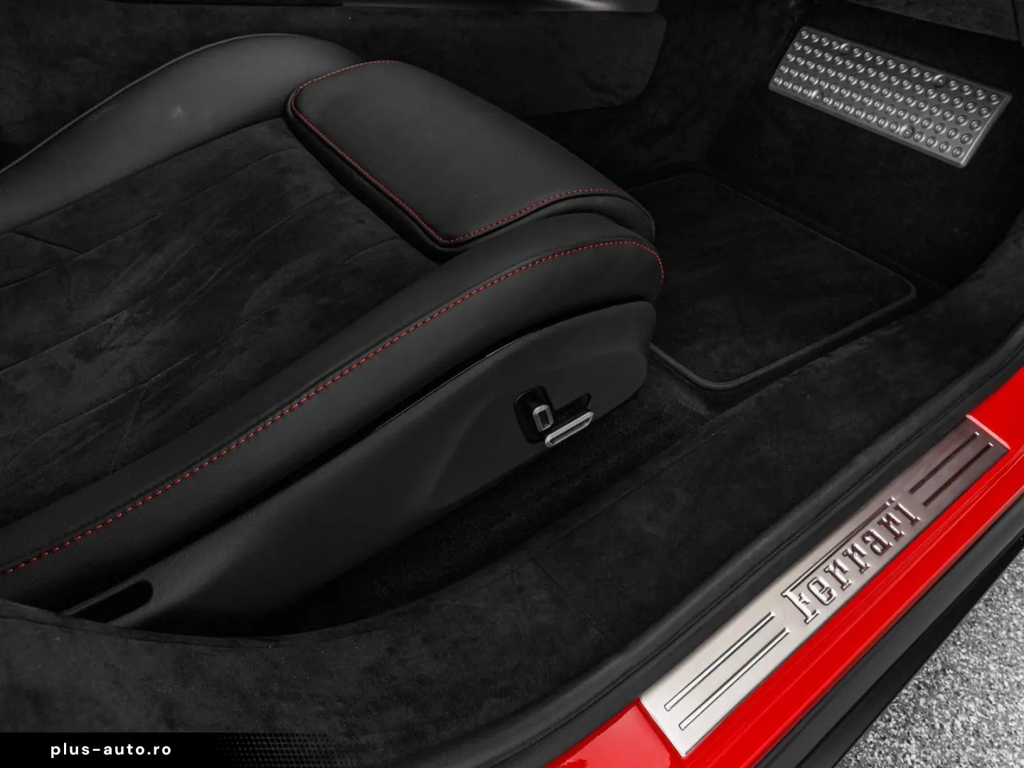 FERRARI Purosangue