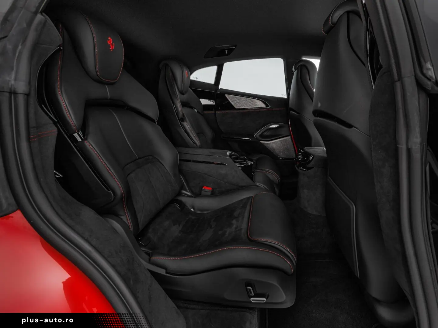 FERRARI Purosangue