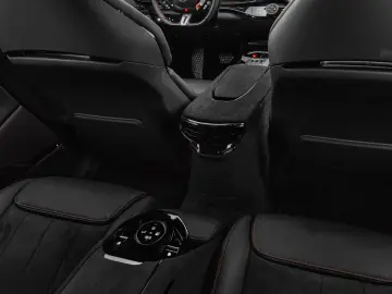 FERRARI Purosangue
