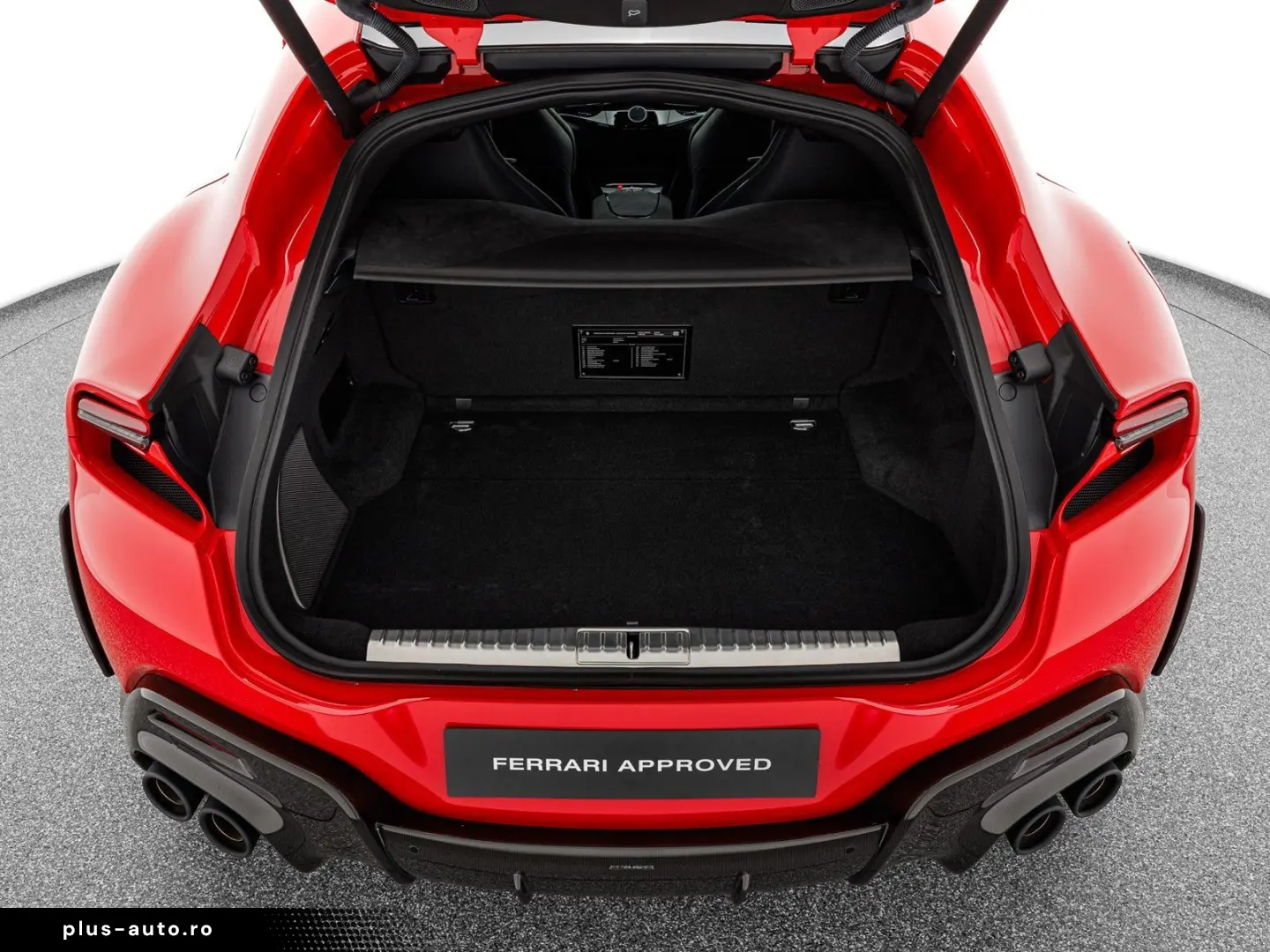 FERRARI Purosangue