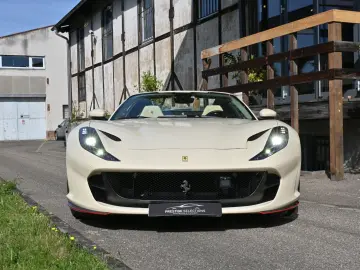 FERRARI 812 GTS Atelier Einzelstück Neuwertig ADAS Garan