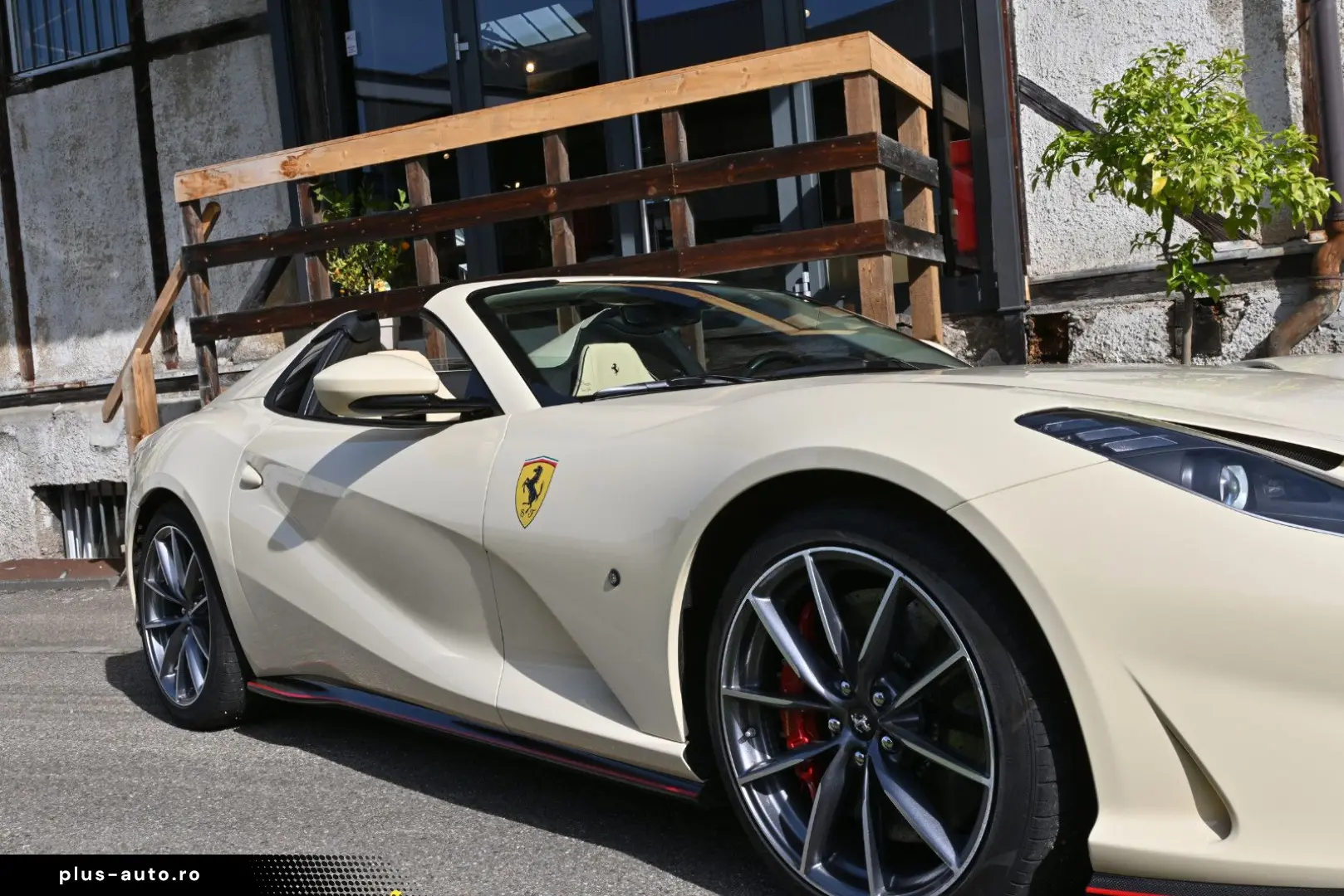 FERRARI 812 GTS Atelier Einzelstück Neuwertig ADAS Garan